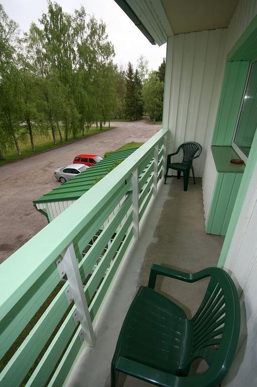 Hotell Sonajala Кярдла Экстерьер фото
